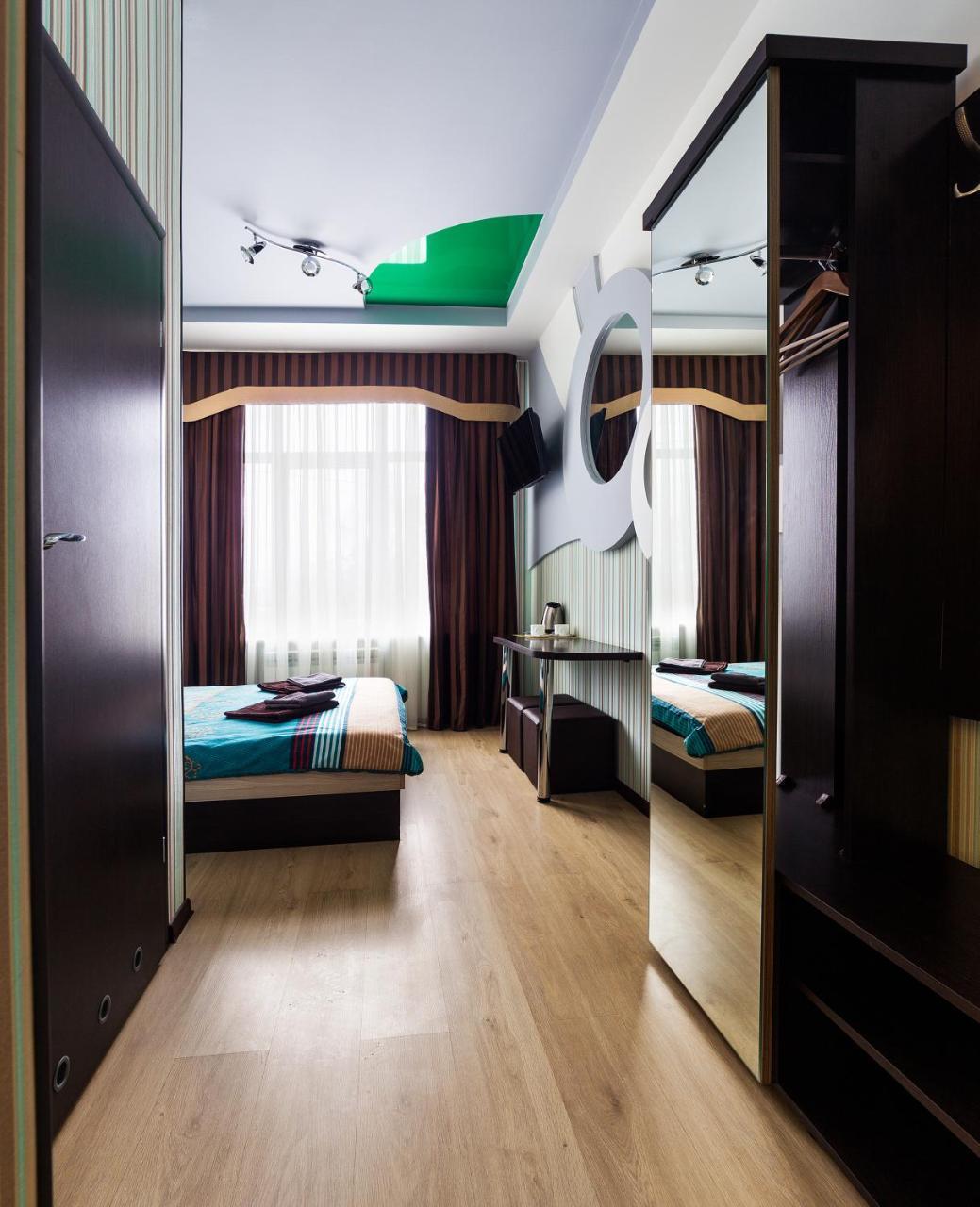 Snooker Hotel Lviv Exterior photo