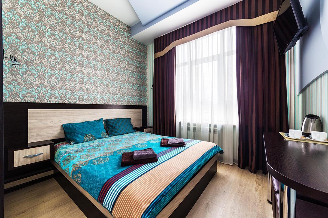 Snooker Hotel Lviv Exterior photo